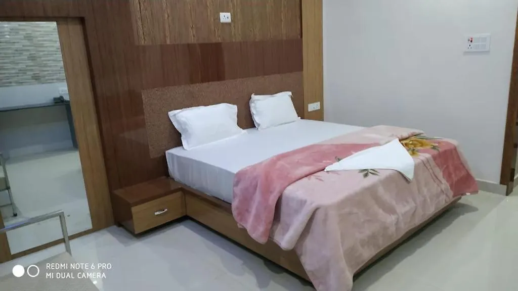 Hotel Royal Country Club Varanasi