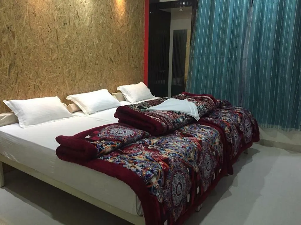 Hotel Royal Country Club Varanasi