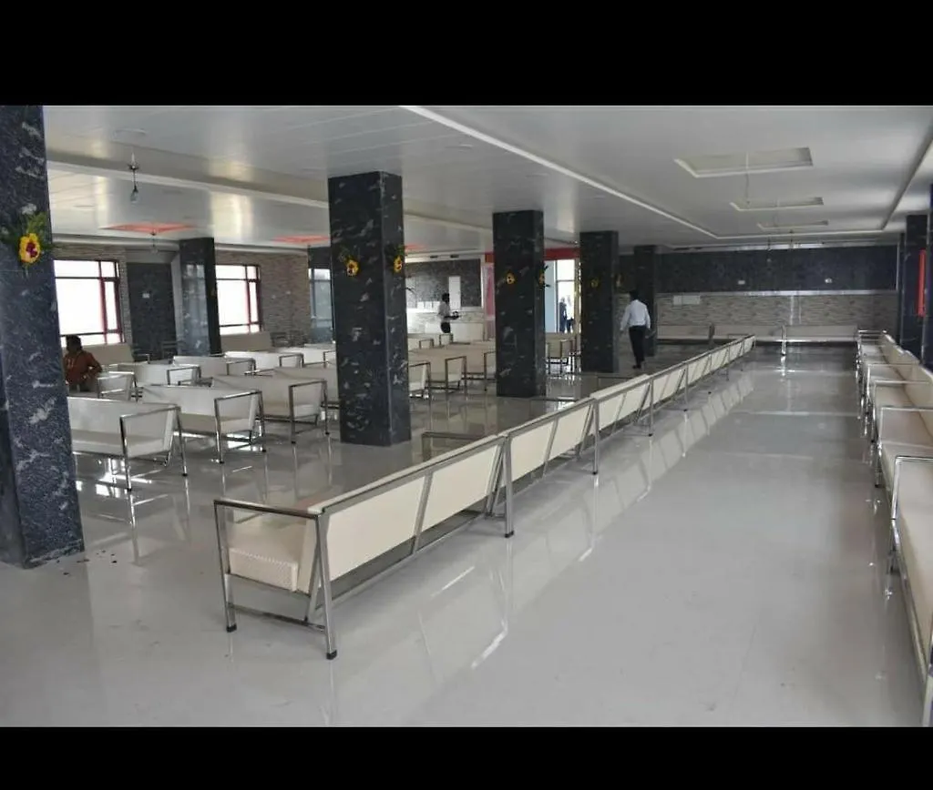 ***  Hotel Royal Country Club Varanasi India